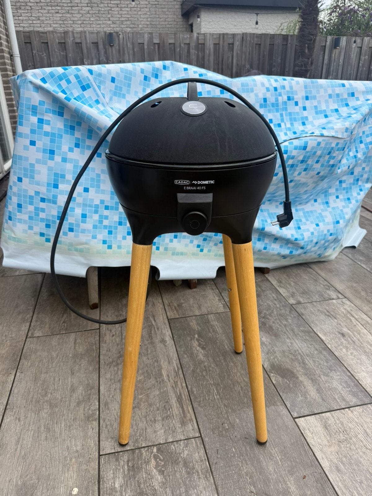 Cadac dometic e braai 40 FS, Ophalen