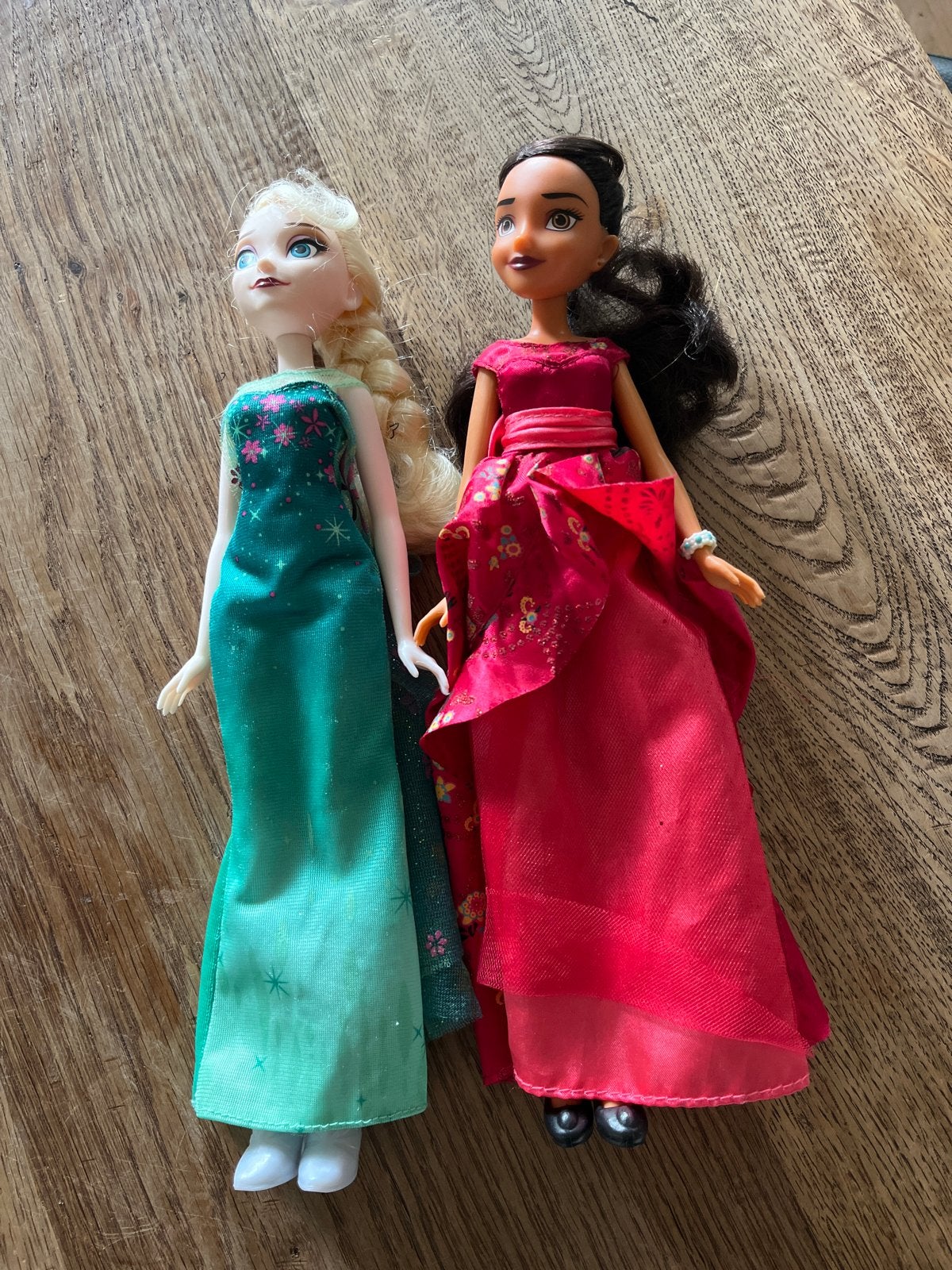 Disney Frozen Elsa en Encanto Mirabel poppen, Ophalen of Verzenden, Gebruikt, Overige typen