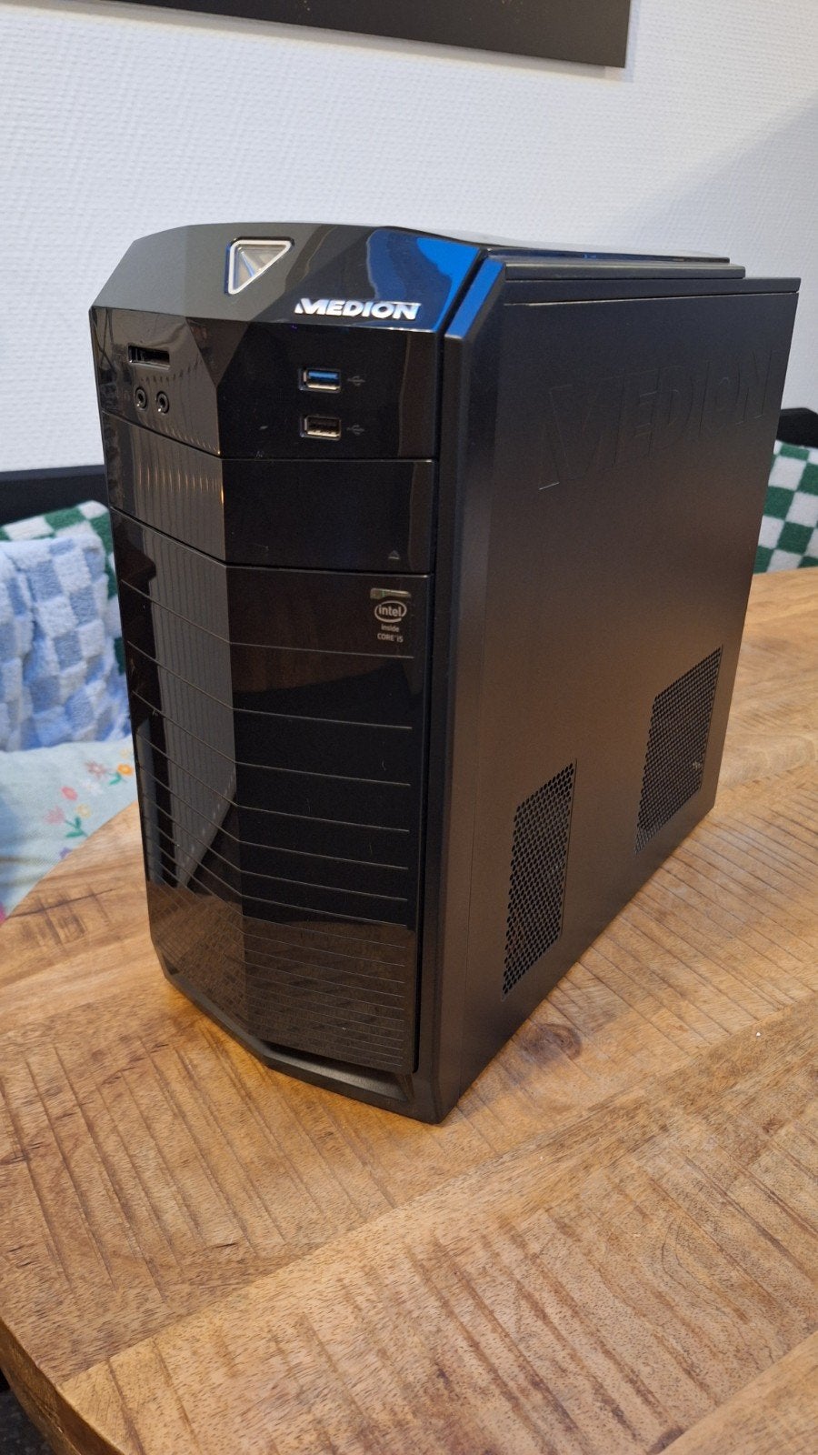 Lichte gaming desktop, Computers en Software, Ophalen, Gebruikt, 8 GB, Medion