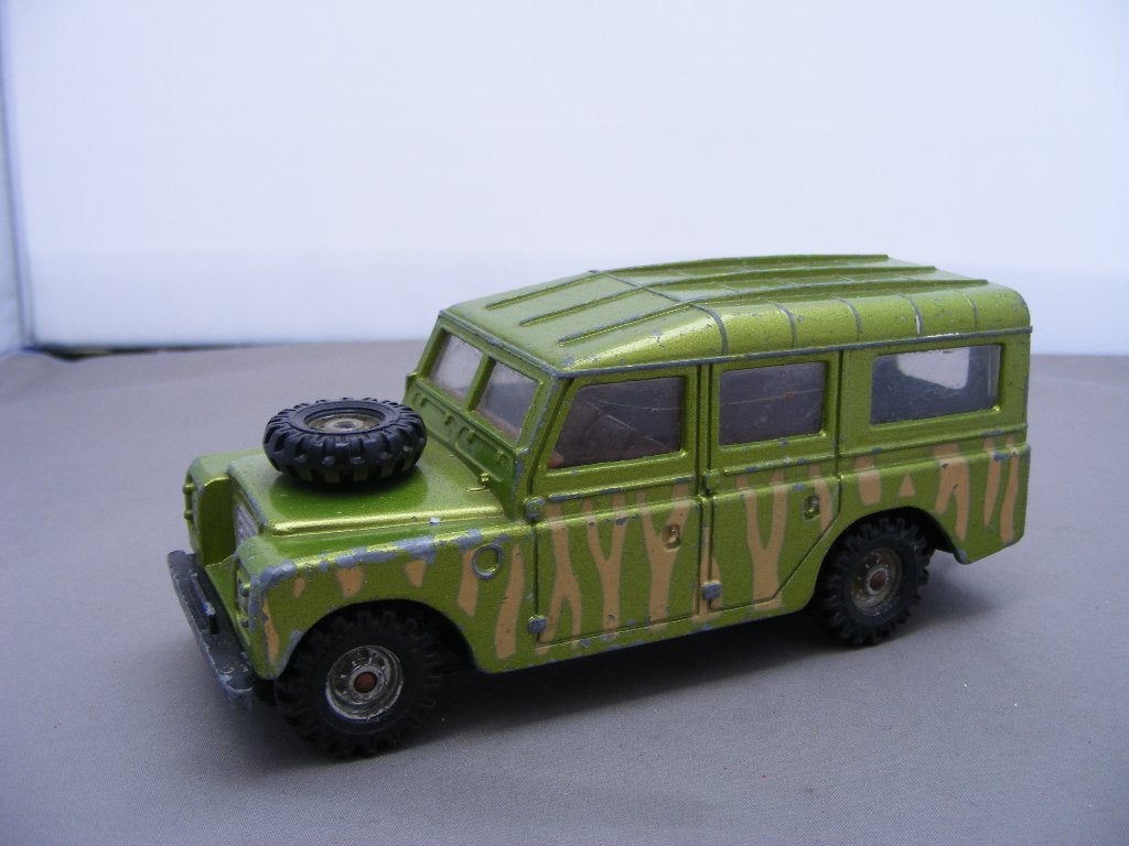 Land rover 109wb corgi 1/36 Tarzan, Ophalen of Verzenden, Gebruikt, Auto
