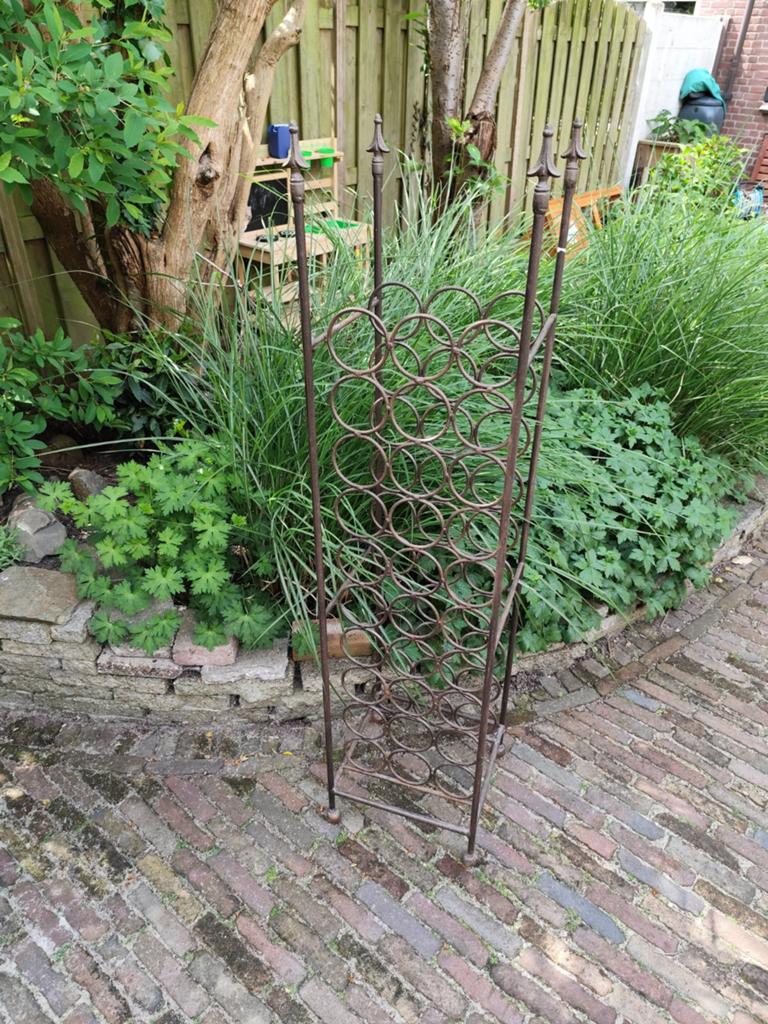Rustiek Gietijzeren Wijnrek - 30 flessen, Huis en Inrichting, Woonaccessoires | Wijnrekken, Ophalen, Gebruikt, 25 flessen of meer
