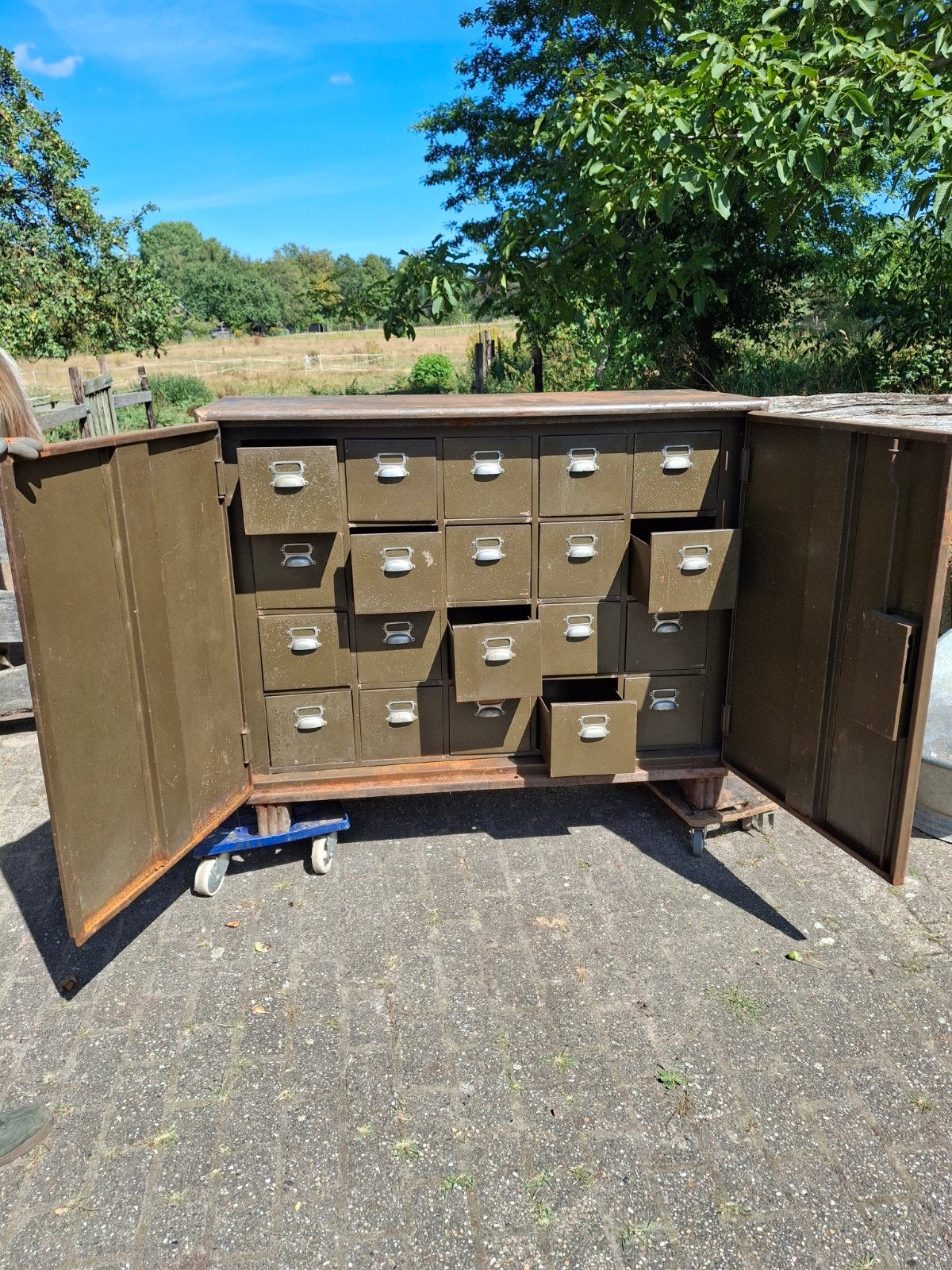 Vintage Legergroene Ladenkast met 20 Lades en 2 Deuren, Ophalen