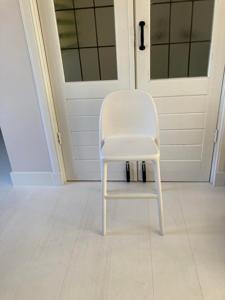 IKEA Urban juniorstoel wit, Kinderen en Baby's, Kinderstoelen, Ophalen, Gebruikt, Overige typen, Aanschuifbaar