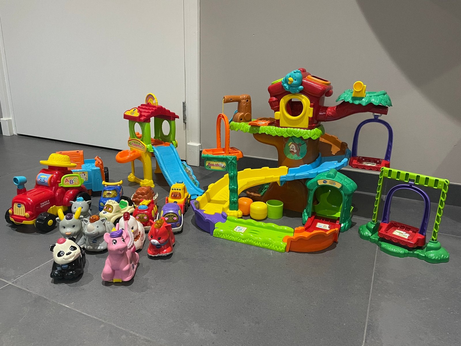 Groot VTech Zoef Zoef Dieren en Auto's Pakket met Boomhut, Ophalen, Gebruikt, Jongen of Meisje