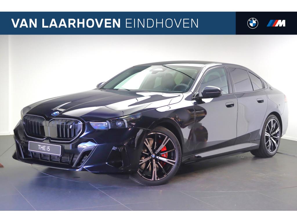 BMW i5 eDrive40 M Sport / Panoramadak / Bowers & Wilkins / A, Auto's, BMW, Automaat, 2095 kg, Achterwielaandrijving, Zwart