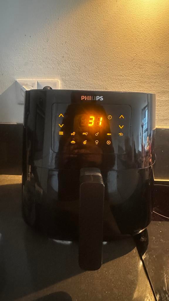 Philips Airfryer Essential 3000 met bakmand, Ophalen, Zo goed als nieuw, Airfryer