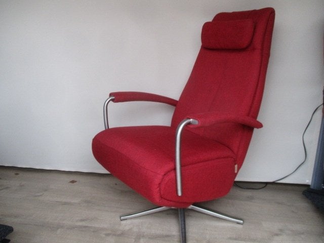 NIEUWSTAAT Prominent C100 stof rood elektr. extra large, Ophalen of Verzenden, Zo goed als nieuw, Stof, 50 tot 75 cm