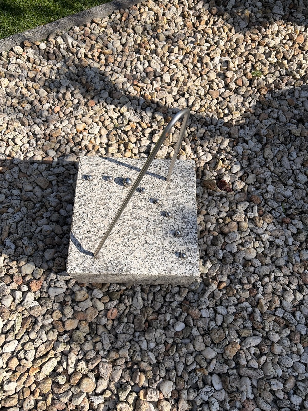Modern granieten zonnewijzer, Ophalen, Zo goed als nieuw, Beton, Abstract beeld