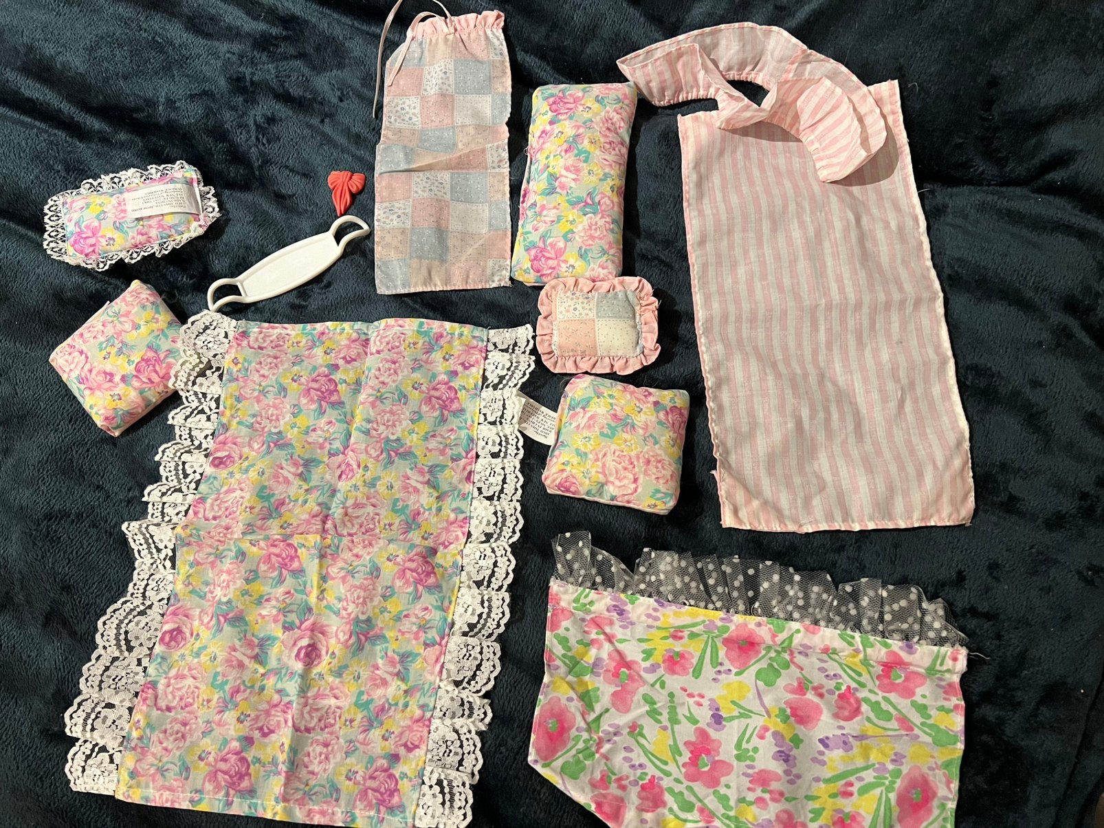 Barbie kussens, sweet Roses, Floral e.d. mattel, Ophalen of Verzenden, Zo goed als nieuw, Pop