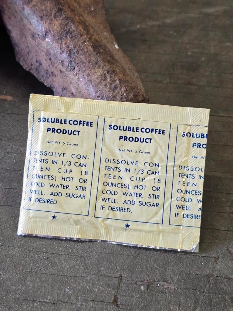 WWII US Nescafe soluble coffee envelope, Ophalen of Verzenden, Amerika, Embleem of Badge