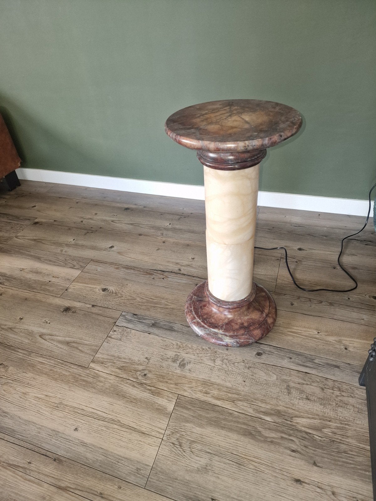 Marmeren zuil lamp / bijzettafel, Antiek en Kunst, Ophalen