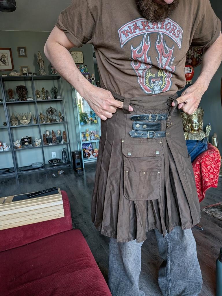 Keltik Kilts – Celtic Style Brown LARP Kilt – Adjustable, Ophalen of Verzenden, Zo goed als nieuw