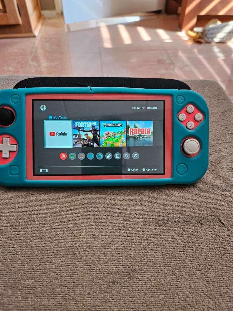 Te koop Switch lite roze met Minecraft spel., Spelcomputers en Games, Spelcomputers | Nintendo Switch Lite, Ophalen, Roze of Coral