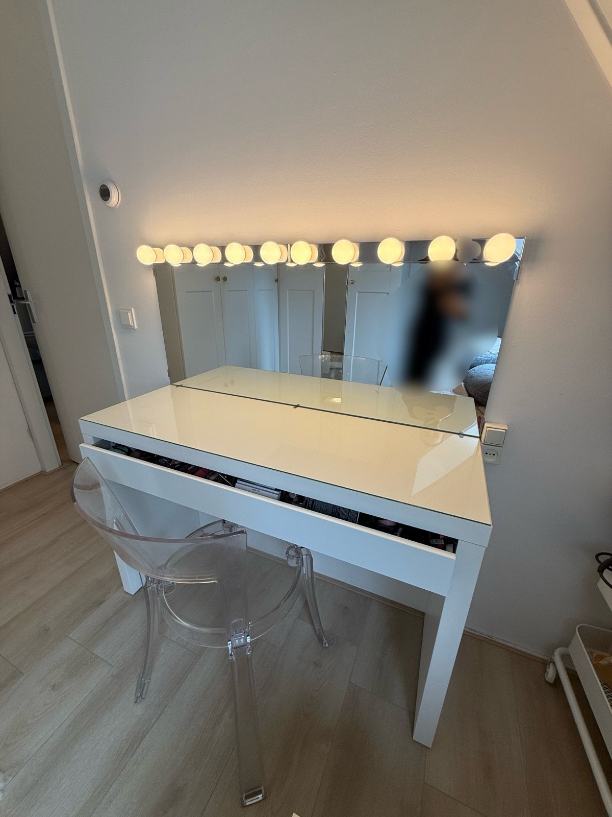 SPOED: IKEA kaptafel met spiegel en spots, Ophalen, 100 tot 150 cm, Zo goed als nieuw, Minder dan 100 cm