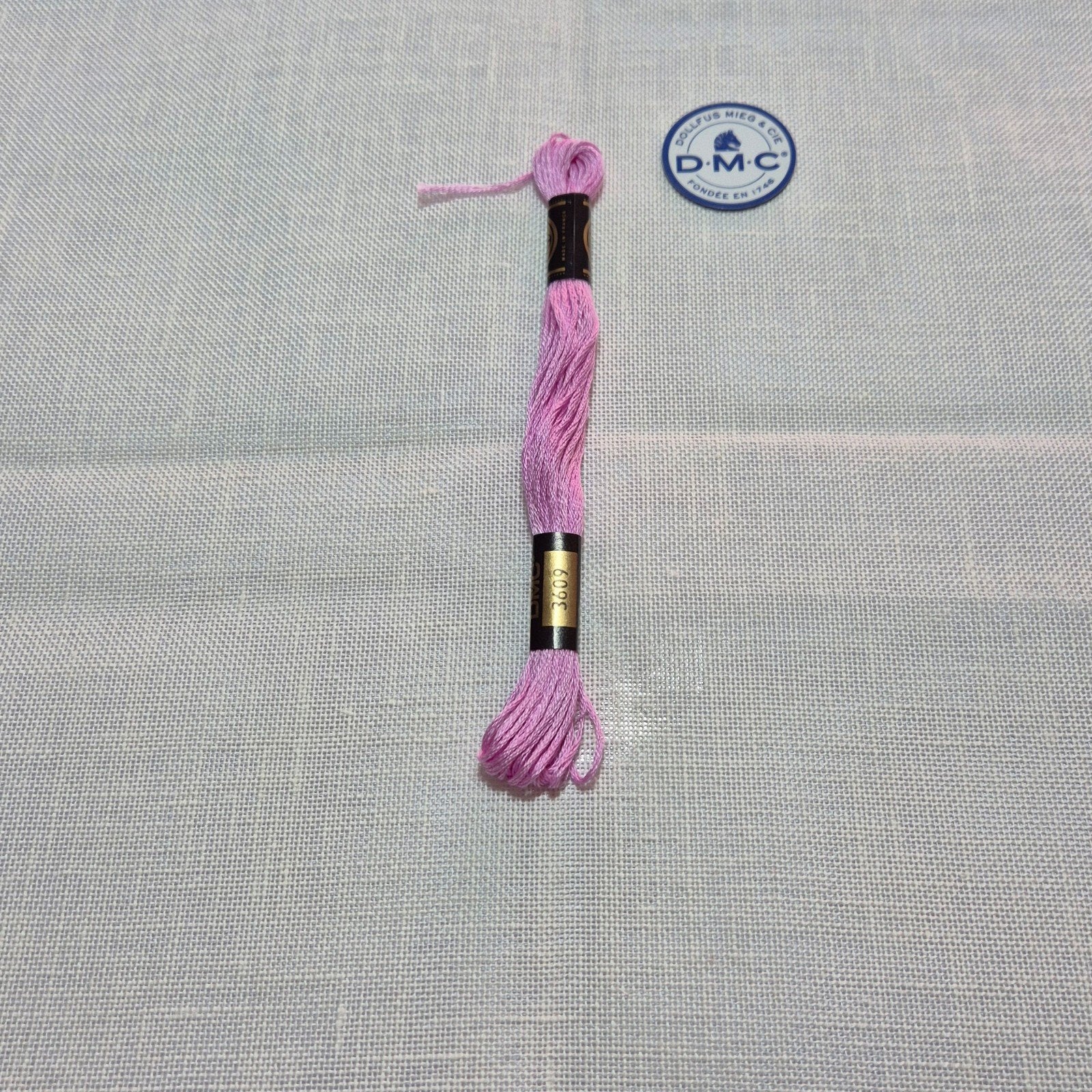 DMC mouline, roze 3609, Ophalen of Verzenden, 68314 ILLZACH Cedex FRANCE, Borduurgaren of Zijde, DMC