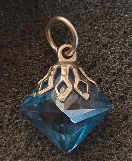 Topaas Hanger 3.75 karaat,10K Witgoud, Overige voorstellingen, Nieuw, Met edelsteen, Goud