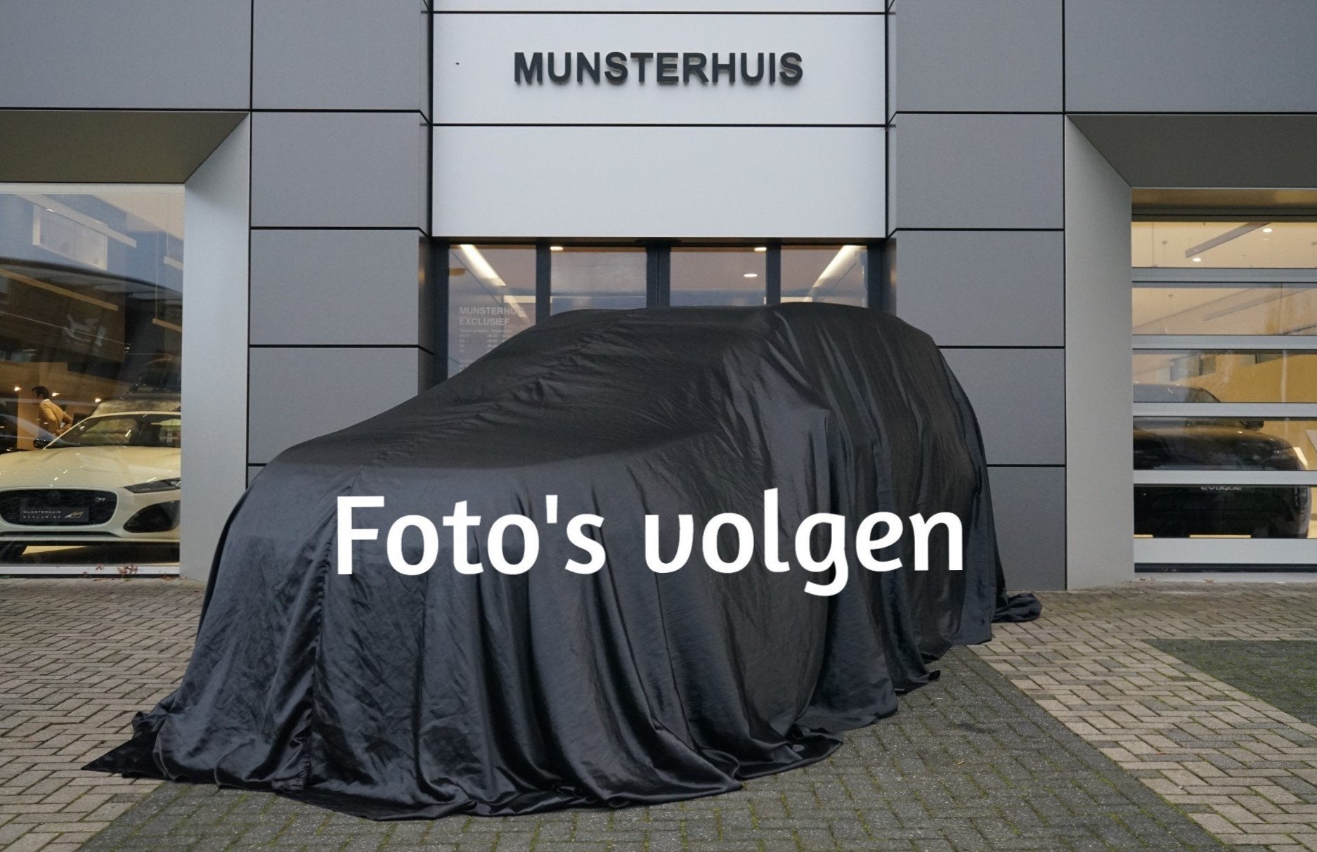 Land Rover Defender 110 2.0 P300e 110 Dynamic SE Edition | B, Automaat, 12 maanden, Zwart, 4 cilinders
