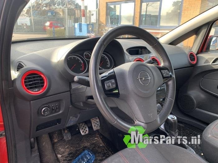 Kilometerteller KM van een Opel Corsa, Gebruikt, -, -, Opel