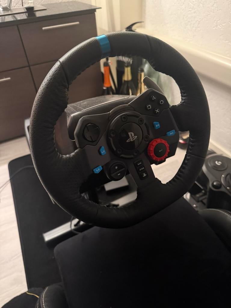 Logitech G29 Racestuur met Playseat, Spelcomputers en Games, Ophalen, Racestuur, Force feedback, PlayStation