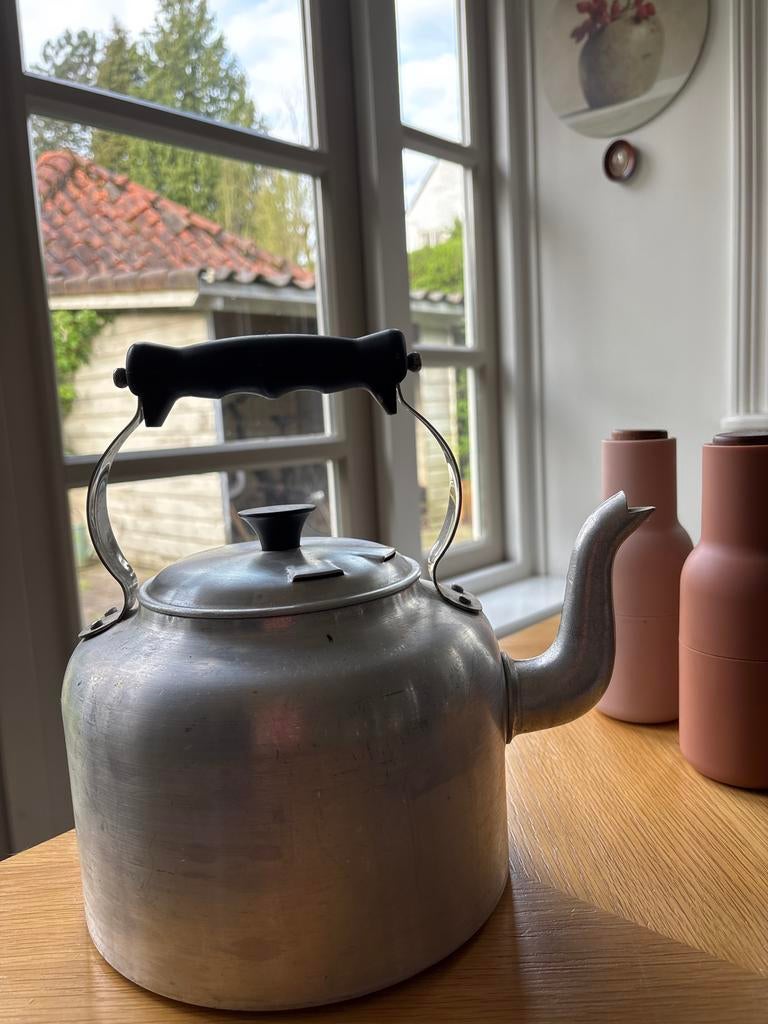 Fluitketel van AGA fornuis, Theepot/fluitketel, Gebruikt, Zilver, Ophalen of Verzenden