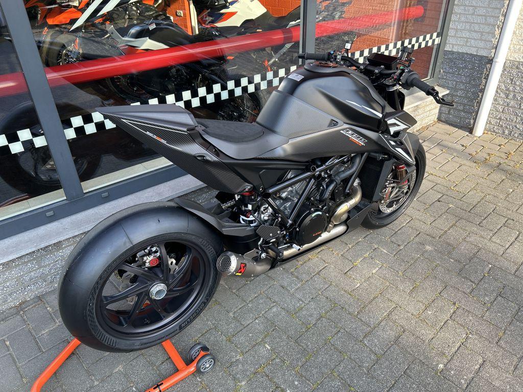 KTM 1390 SUPER DUKE RR TRACK 2026, Bedrijf, Naked bike