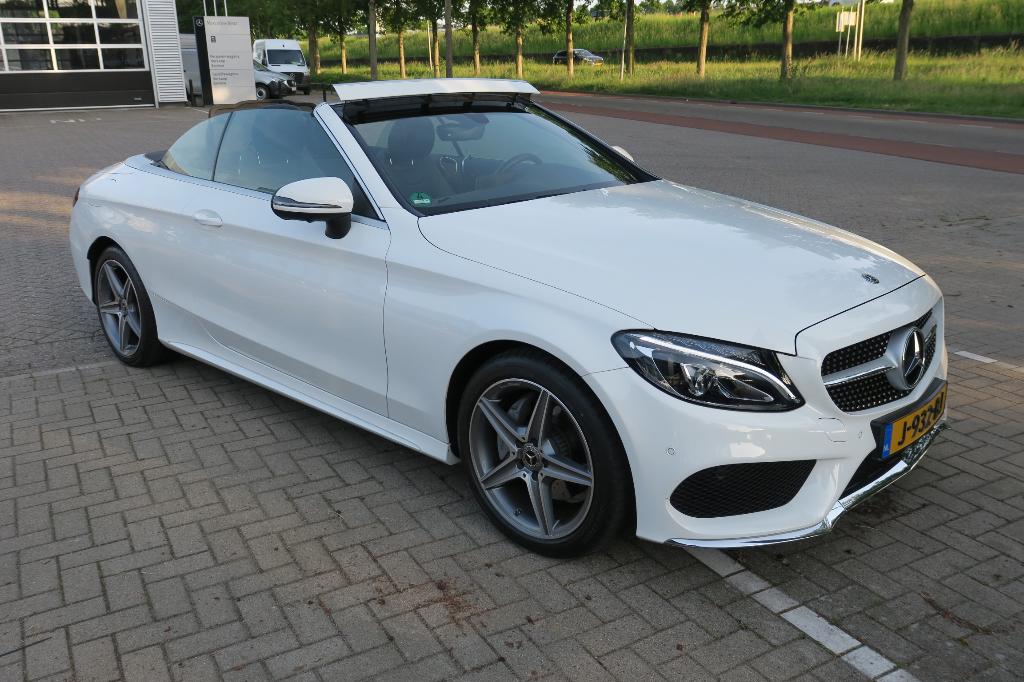 Mercedes C-Klasse AMG-LINE DE MOOISTE VAN NEDERLAND, Auto's, Mercedes-Benz, 1800 kg, Euro 6, Cabriolet, 4 stoelen