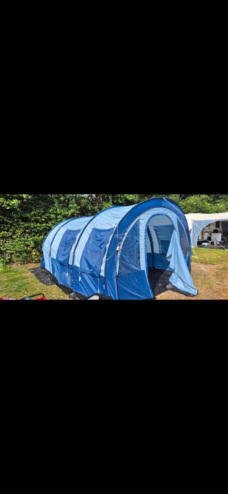 Nette 4-persoons tunneltent - Ruim en comfortabel, Caravans en Kamperen, Ophalen of Verzenden, Gebruikt, Tot en met 4