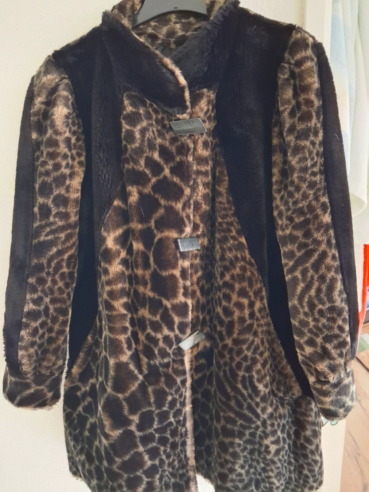 Stijlvolle Faux Fur Jas met Luipaardprint, Bruin, Ophalen, Maat 38/40 (M), Onbekend