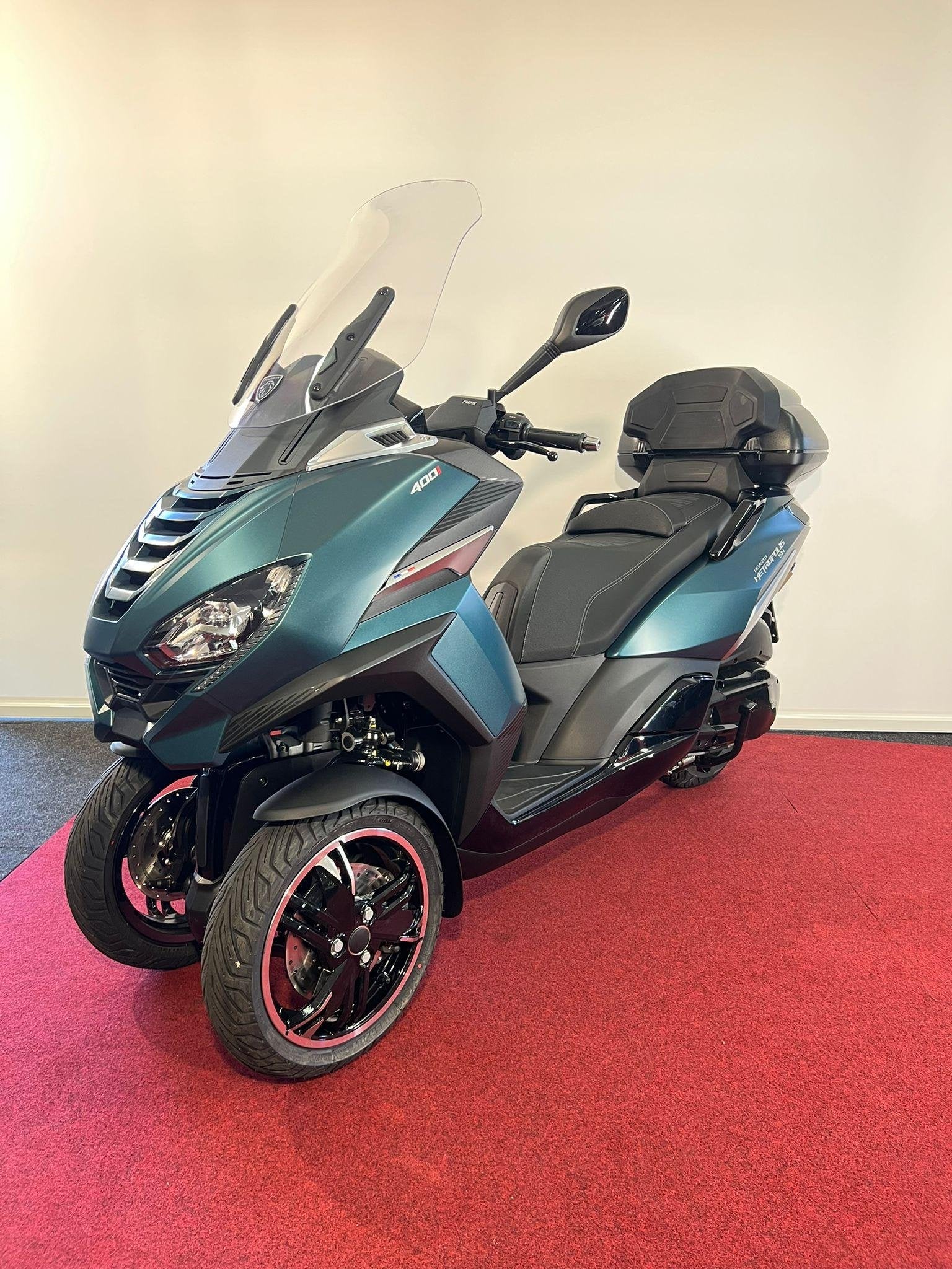 Peugeot Metropolis 400 SW van €14.499 nu, Motoren, Motoren | Overige merken, Postbus 2097
3500 GB  Utrecht, NL, Scooter, Receptie-pne@peugeot.com