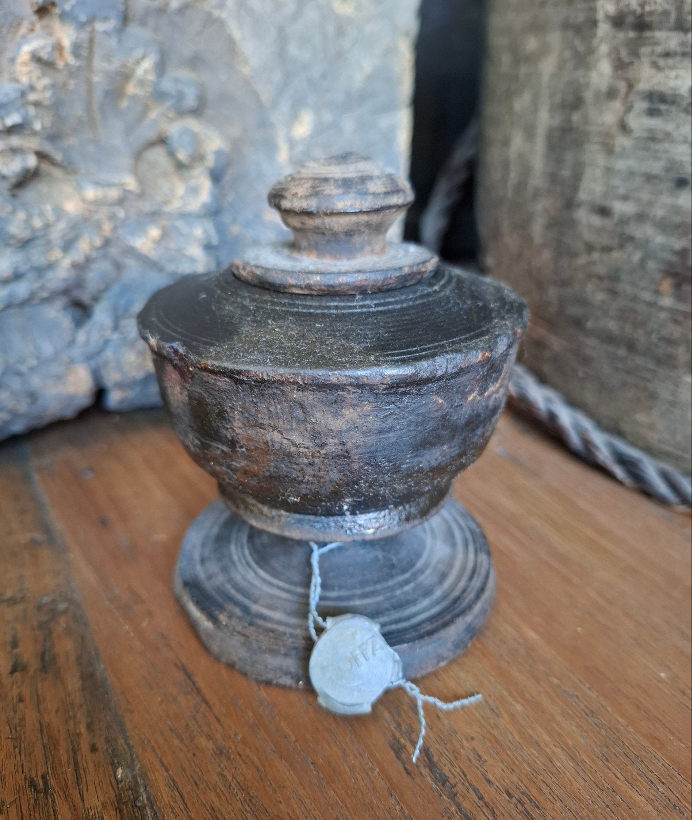Oud houten oliepotje, kruikje met dop van Hoffz., Ophalen of Verzenden, Nieuw