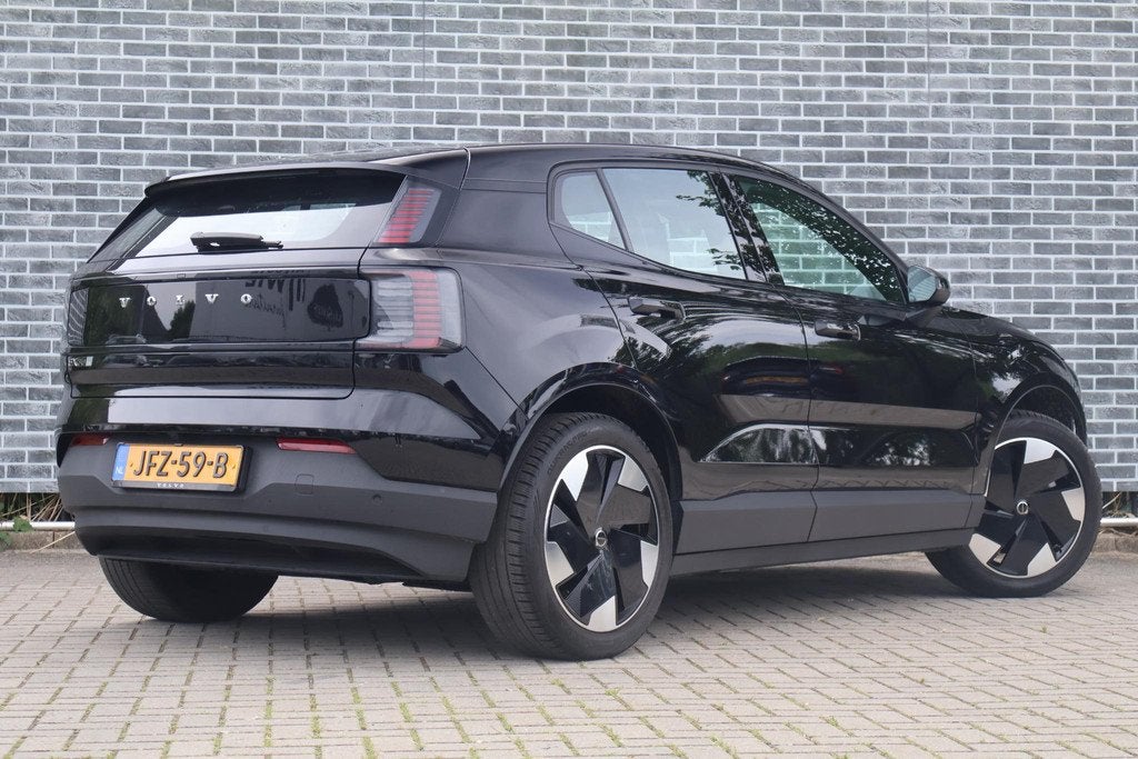 Volvo EX30 Single Motor Extended Range Plus 69 kWh | Trekhaa, Auto's, Volvo, Achterwielaandrijving, Gebruikt, Leder en Stof, Origineel Nederlands