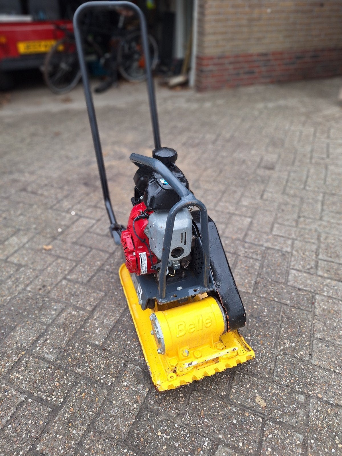trilplaat belleAltrad Belle LC 3228 trilplaat 2.2 kw 64 kg, Gebruikt, ., Overige soorten, Ophalen of Verzenden