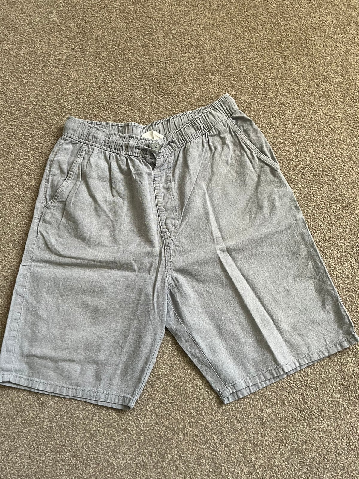 Korte broek grijs maat 164, Ophalen of Verzenden, Zo goed als nieuw, Jongen, Broek