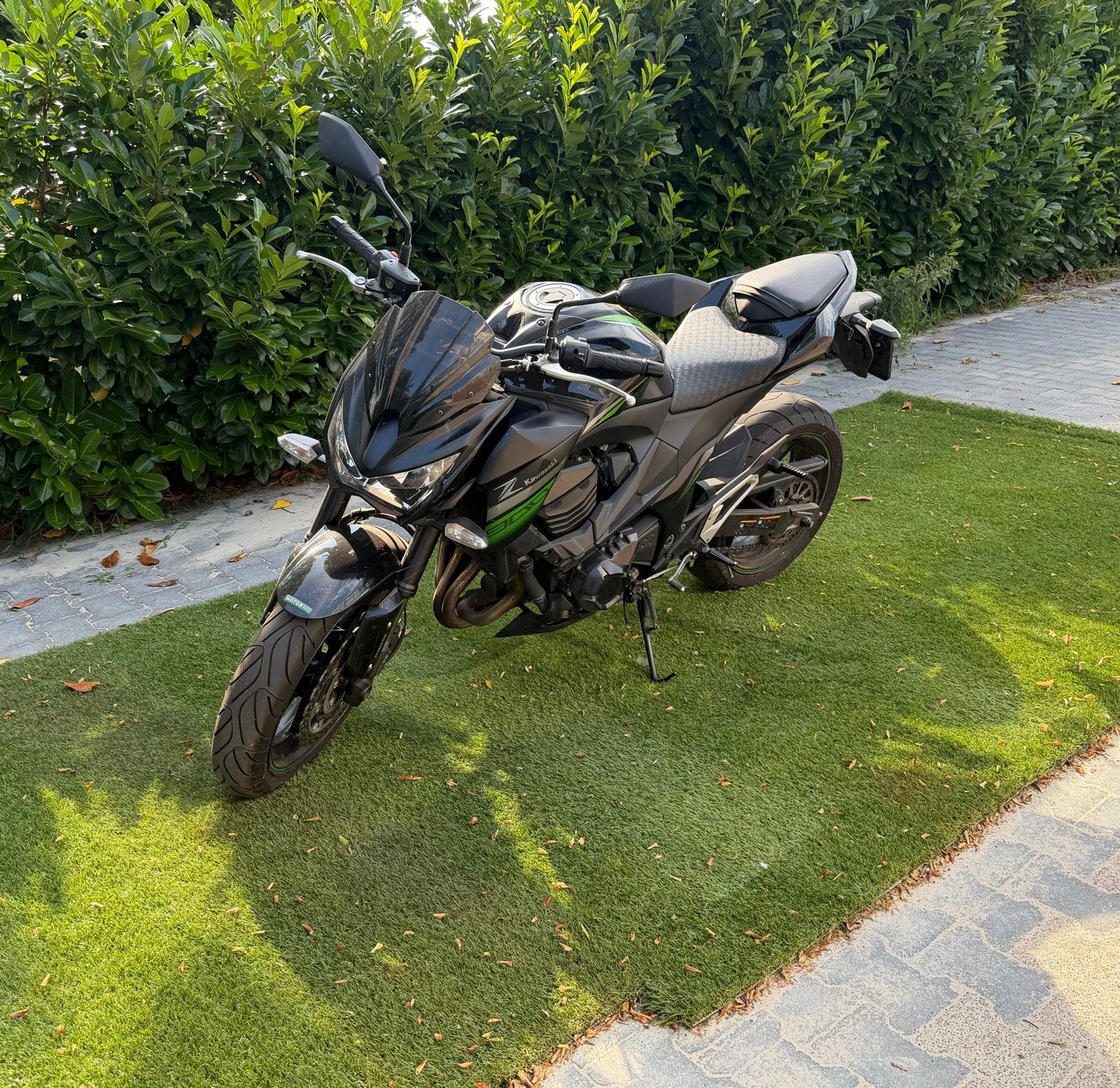 Kawasaki Z800 - Krachtige Naked Bike met ABS, Motoren, 4 cilinders, Motorrijbewijs A, Gebruikt, Particulier