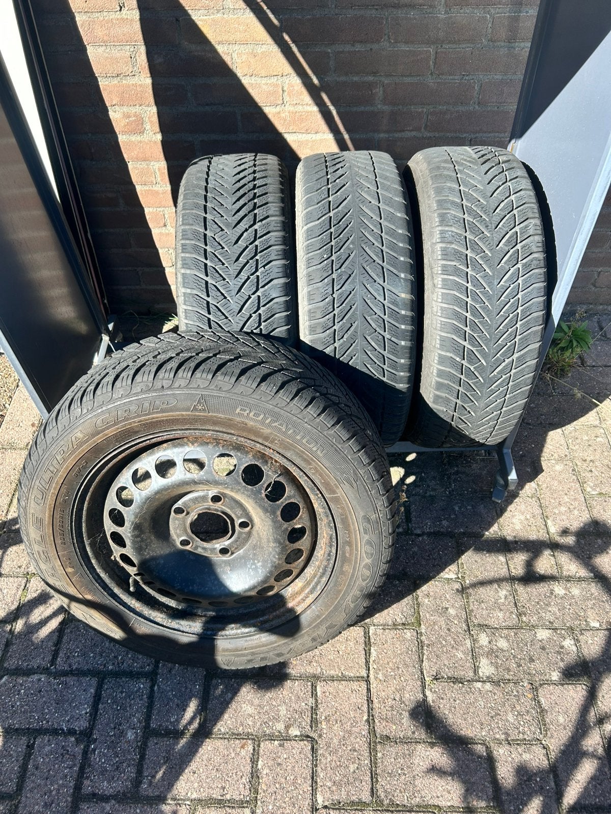 Goodyear banden met stalen velgen 205/60/16 Opel Isignia, Ophalen, Gebruikt, Opel