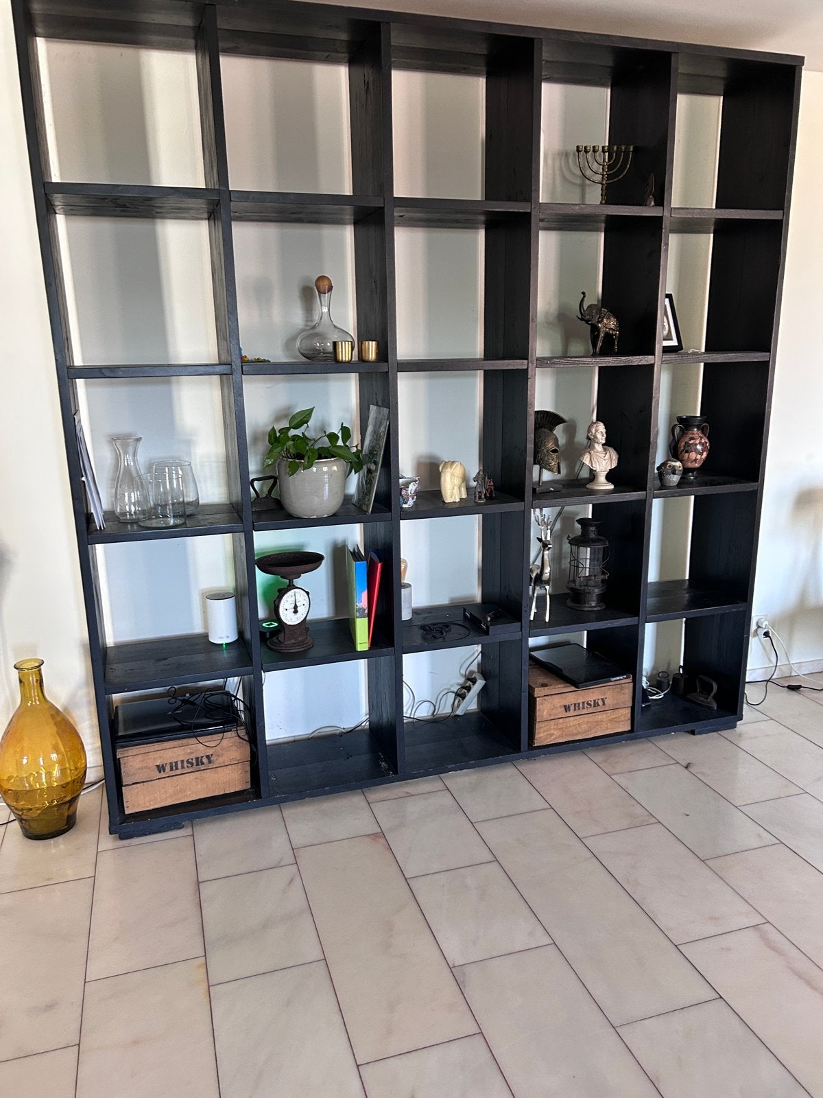 Op Maat Gemaakte Vakkenkast 2.50x2.50 - Zwart Hout, Huis en Inrichting, Kasten | Boekenkasten, Ophalen, Met plank(en), Gebruikt