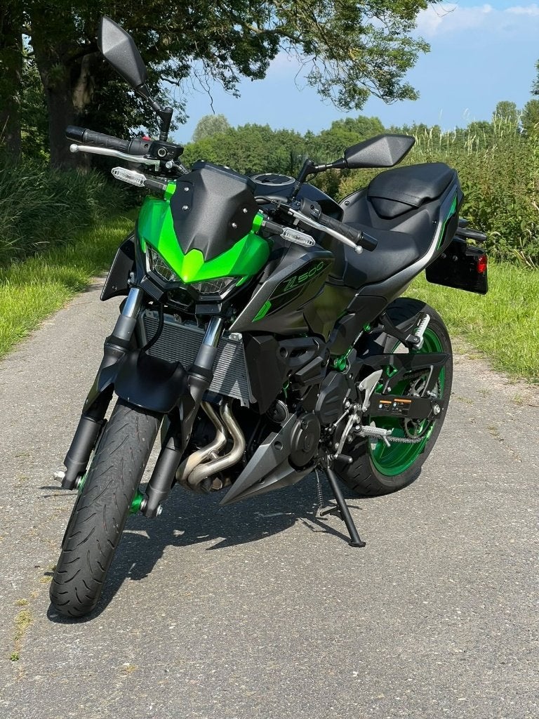 Kawasaki Z500 SE (2024), Motoren, Motoren | Kawasaki, 2 cilinders, Nieuw, Particulier, Handgeschakeld