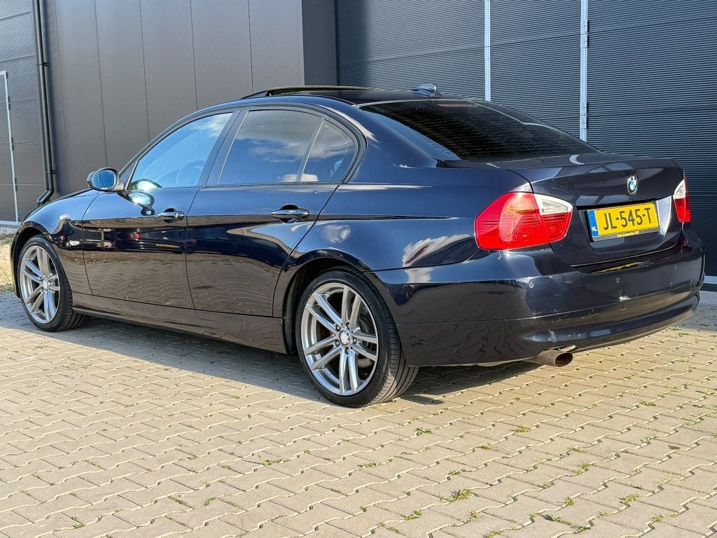 Foto 14 van BMW 3-Serie 2.0 I 318! 2006 Blauw