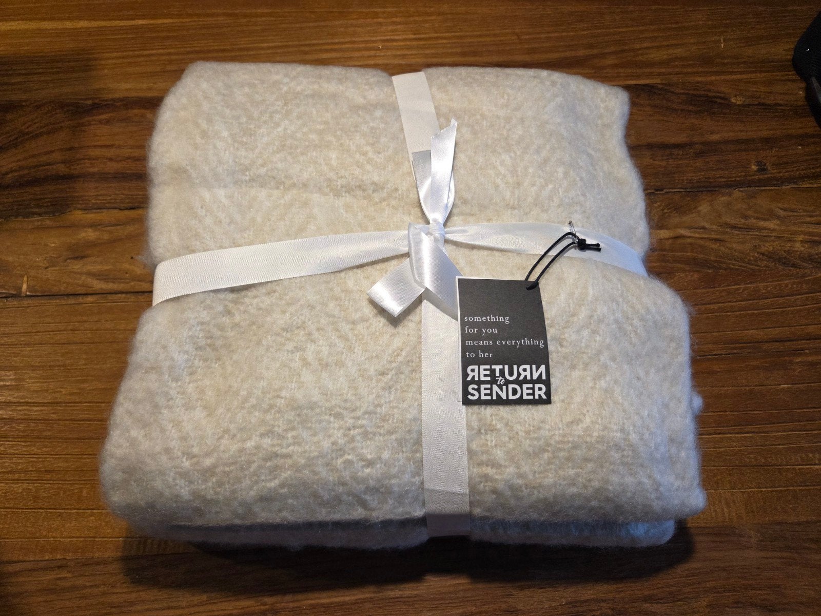 Plaid Return to sender, Ophalen of Verzenden, Nieuw