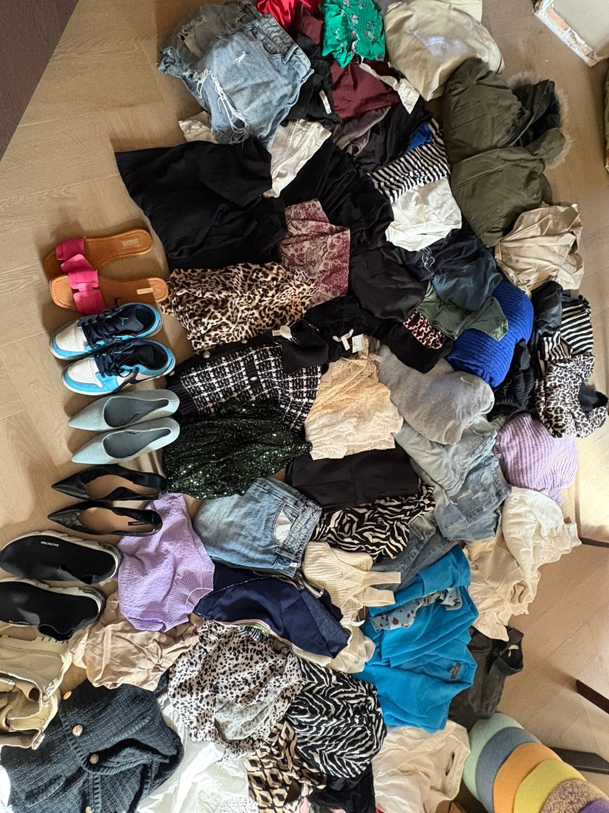 Groot kledingpakket in maat 36/38 inclusief schoenen in, Ophalen, Zo goed als nieuw, Maat 38/40 (M)