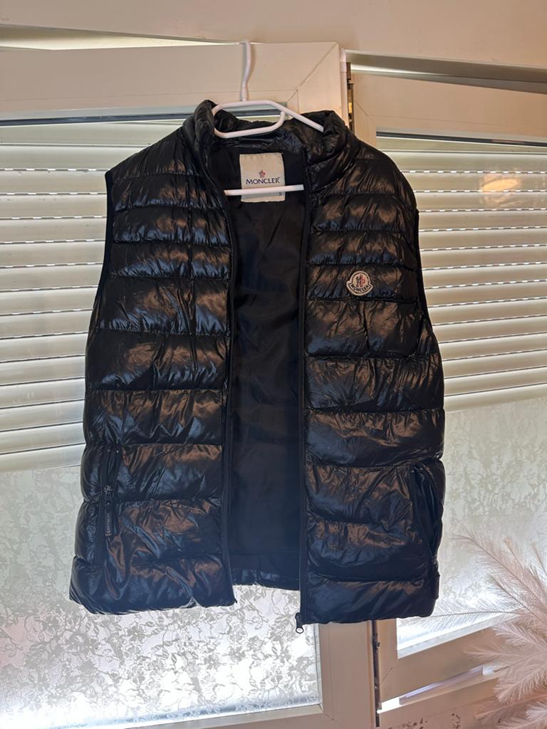 Moncler Bodywarmer Zwart Maat S, Kleding | Dames, Bodywarmers, Ophalen of Verzenden, Zo goed als nieuw, Maat 36 (S), Zwart