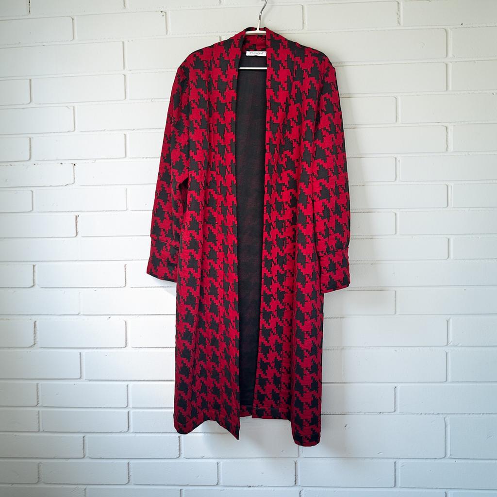 Magna Vest Maat 48/50 Rood Zwart Houndstooth Lang Open, Maat 46/48 (XL) of groter, M, Ophalen of Verzenden, Zo goed als nieuw