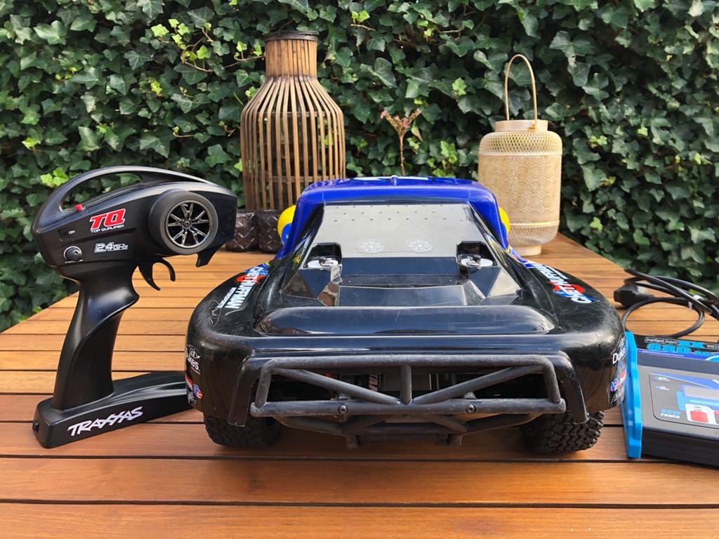 Traxxas Slash 2wd Ready to Race, Elektro, Auto offroad, Ophalen of Verzenden, Zo goed als nieuw