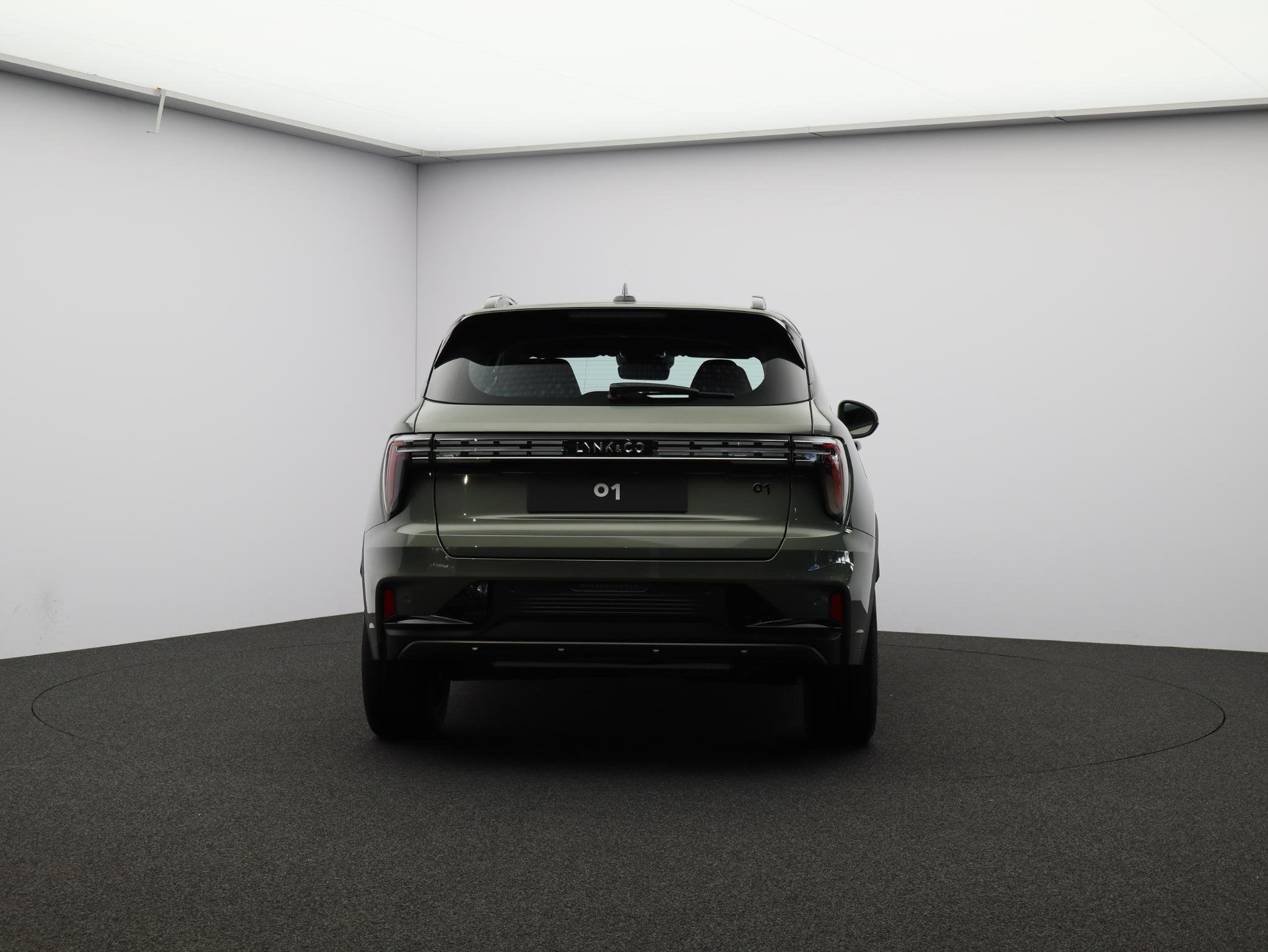 Lynk & Co 01 1.5 Core Demo voertuig, Auto's, Euro 6, 4 cilinders, Alcantara, Bedrijf