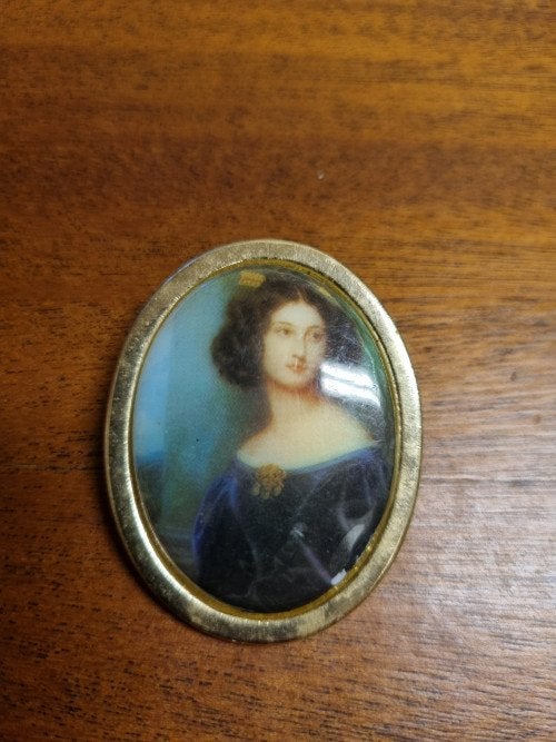 broche vrouw 1900 steen gemerkt, Ophalen of Verzenden, 'T Olde Gre-j, Info@toldegrej.nl, Endepoelstraat 20f Didam