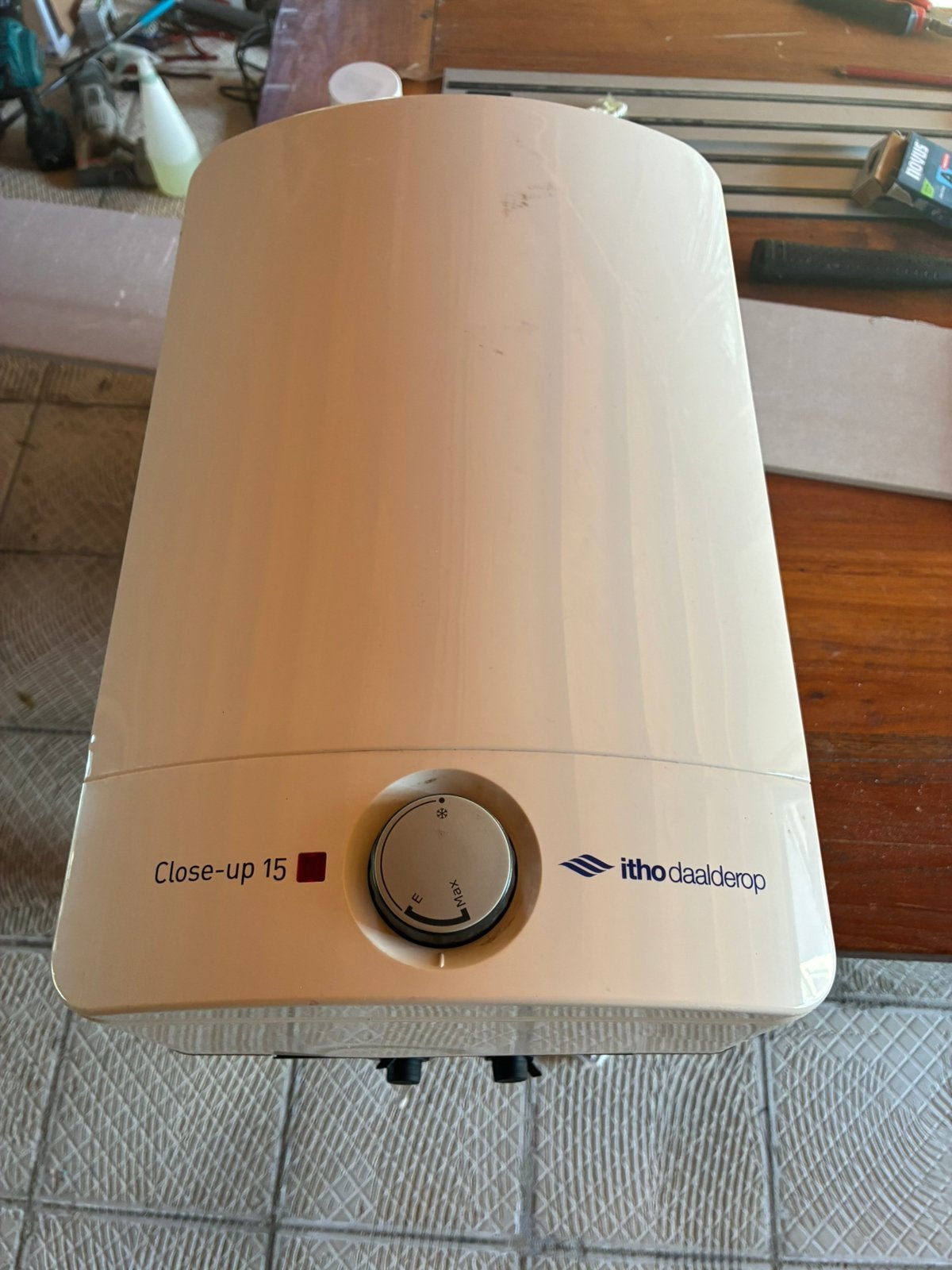 IN PRIJS VERLAAGD. Daalderop close-up boiler 15L, Doe-het-zelf en Verbouw, Minder dan 20 liter, Boiler, Ophalen of Verzenden, Minder dan 3 jaar oud