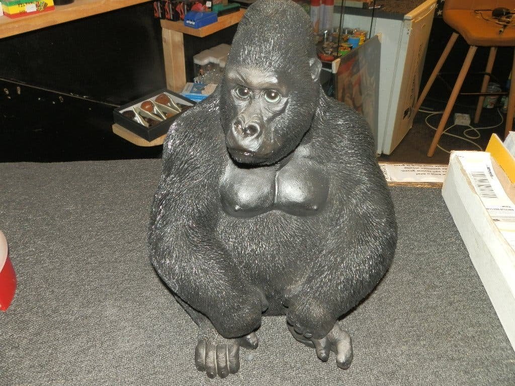 Beeld gorilla klein model nieuw poly, Ophalen of Verzenden, Nieuw, Dier