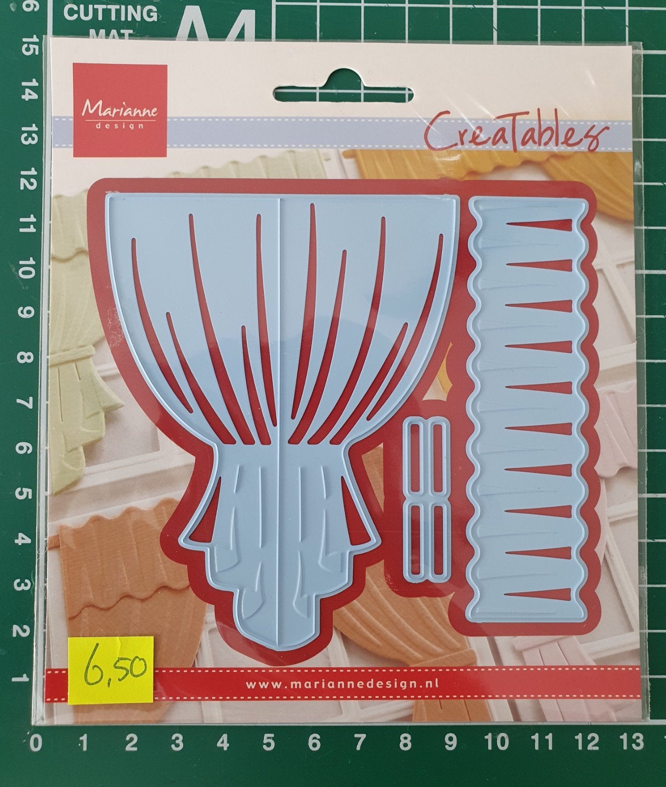 Nieuwe snij- en embossing mal "Curtains" Marianne Design, Hobby en Vrije tijd, Kaarten | Zelf maken, Ophalen of Verzenden, Nieuw