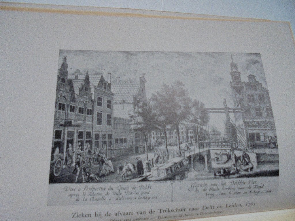 Den Haag in en om de Hofstad (Bij7-42), Ophalen, Zo goed als nieuw