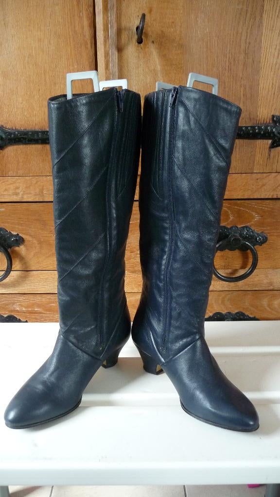 Mooie Dames Laarzen maat 36, Kleding | Dames, Ophalen of Verzenden, Zo goed als nieuw, Zwart, Hoge laarzen